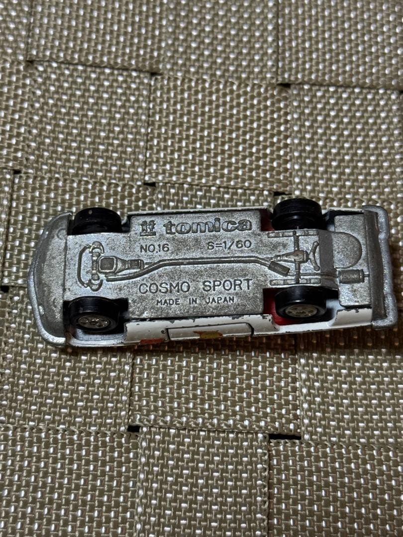 ミニカー tomica COSMO SPORT No.16 Made in Japan