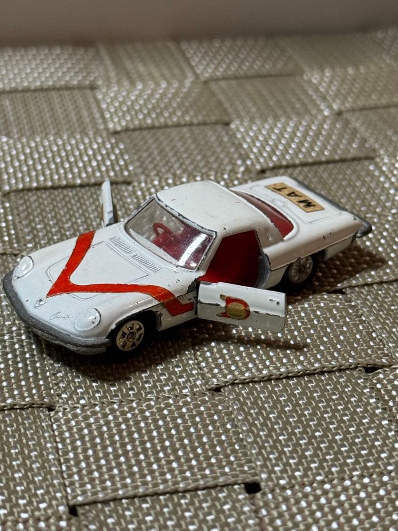 ミニカー tomica COSMO SPORT No.16 Made in Japan