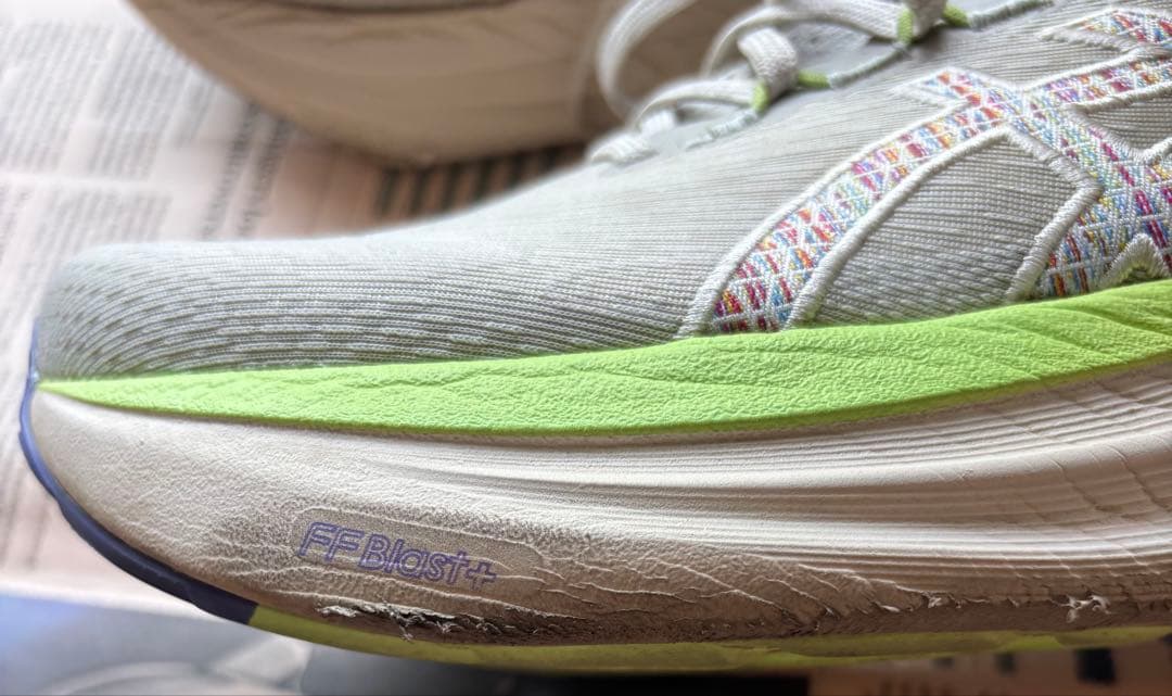 ⑩ asics　アシックス　GEL-NIMBUS 27　ランニングシューズ