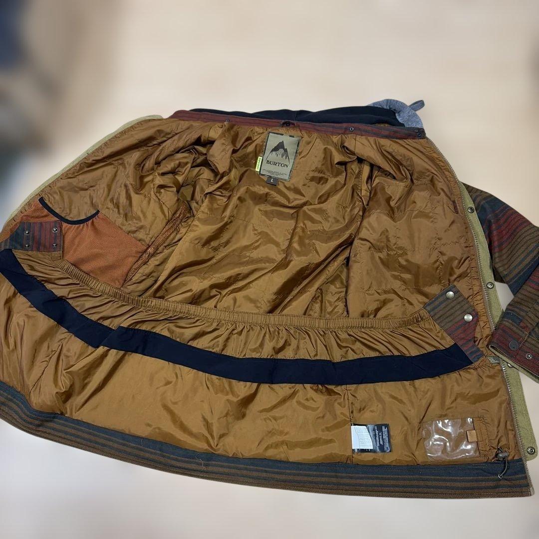 【大人気美品】BURTON 中綿フーディジャケット ボーダー柄Lサイズ