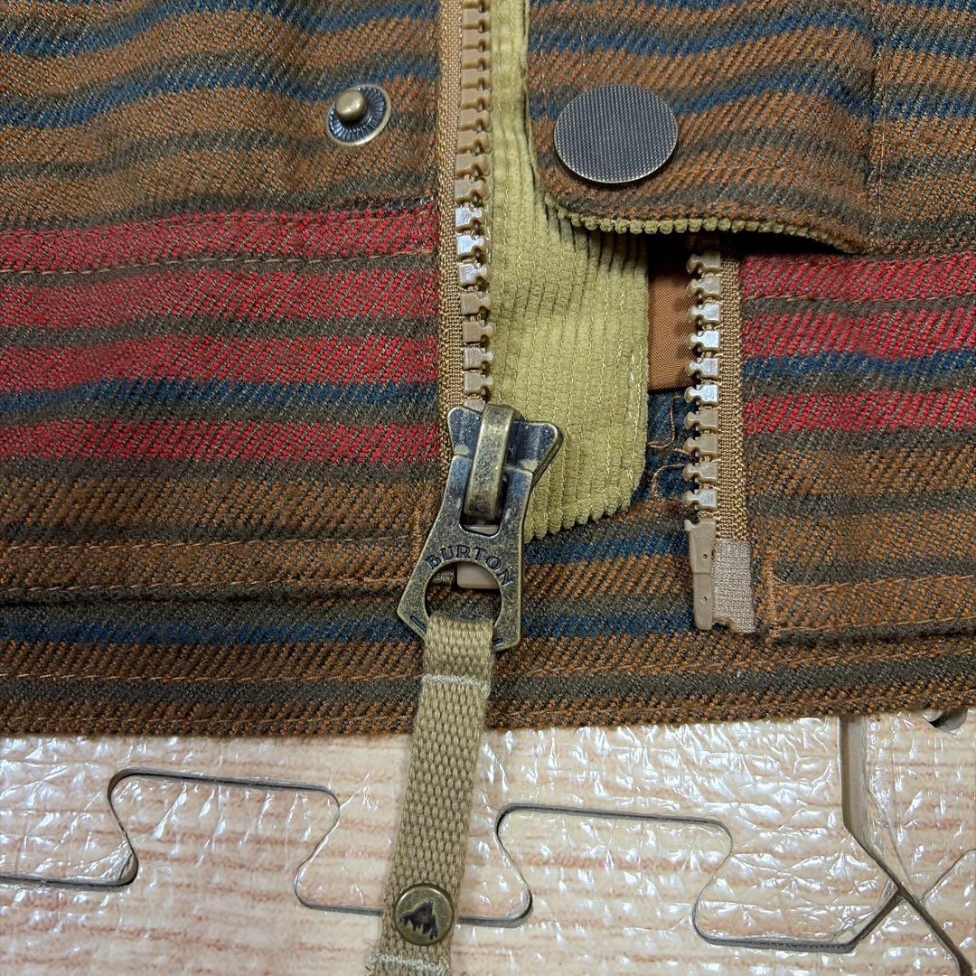 【大人気美品】BURTON 中綿フーディジャケット ボーダー柄Lサイズ