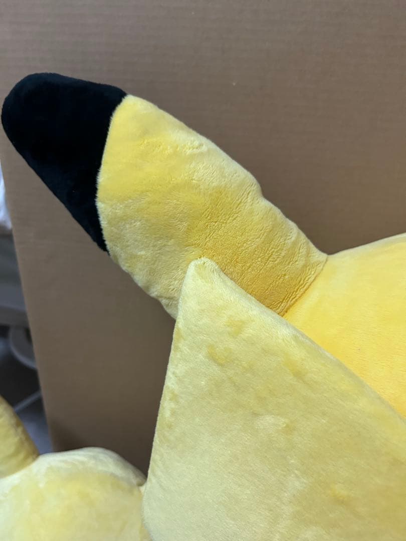 ポケモンセンター28インチピカチュウぬいぐるみ