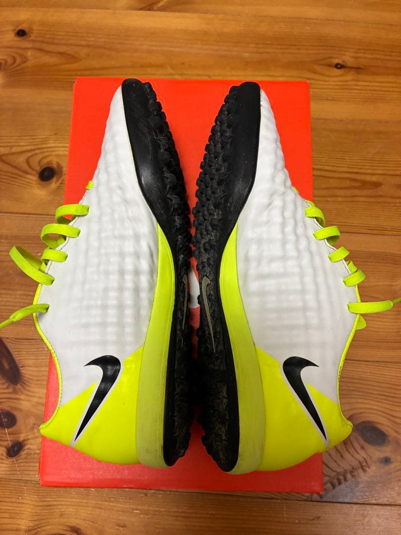 Nike マジスタオンダX TF 25.5