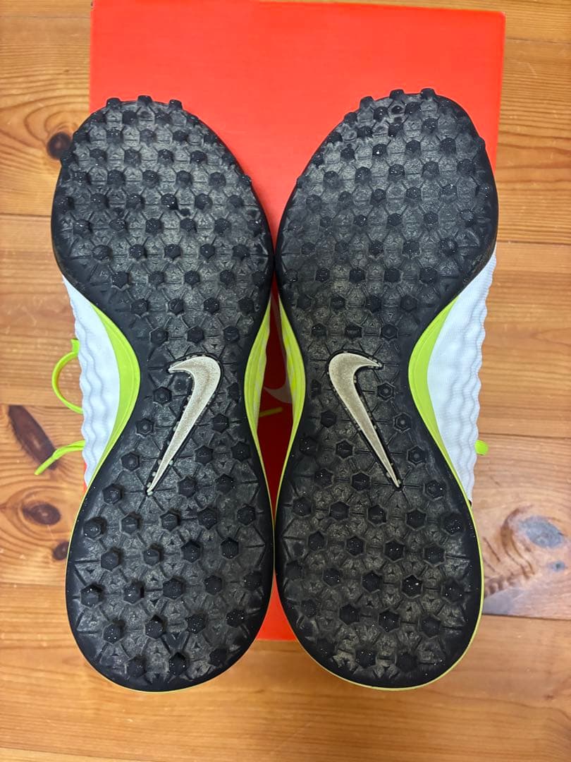 Nike マジスタオンダX TF 25.5