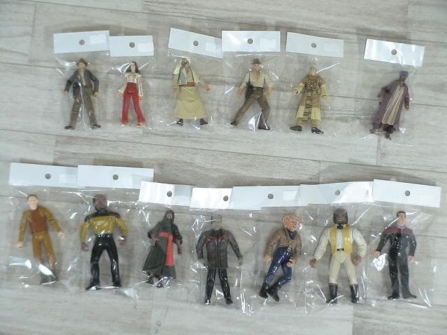 26-6539　フィギュア色々　まとめ売り　140個　スターウォーズ・マーベル他