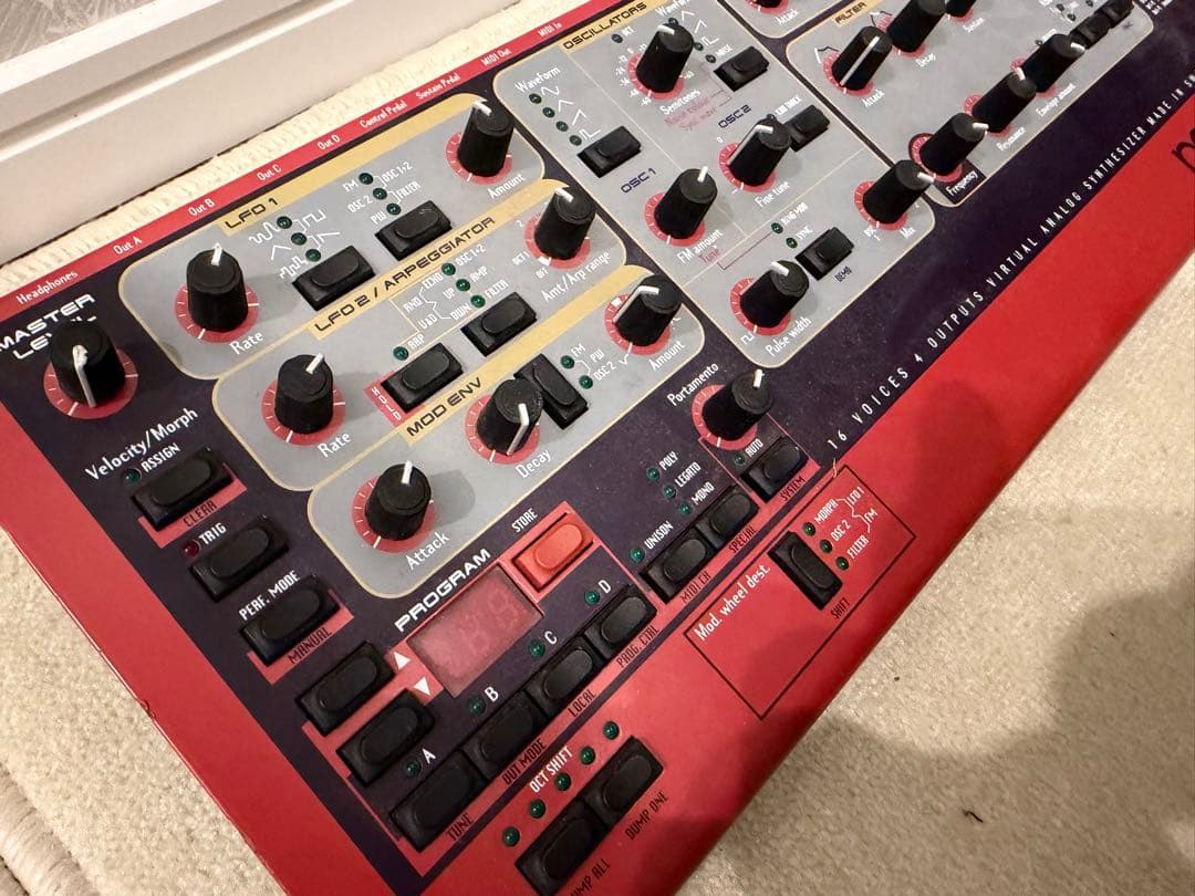 【完動品】Nord Rack 2 バーチャルアナログシンセサイザー 説明書あり！