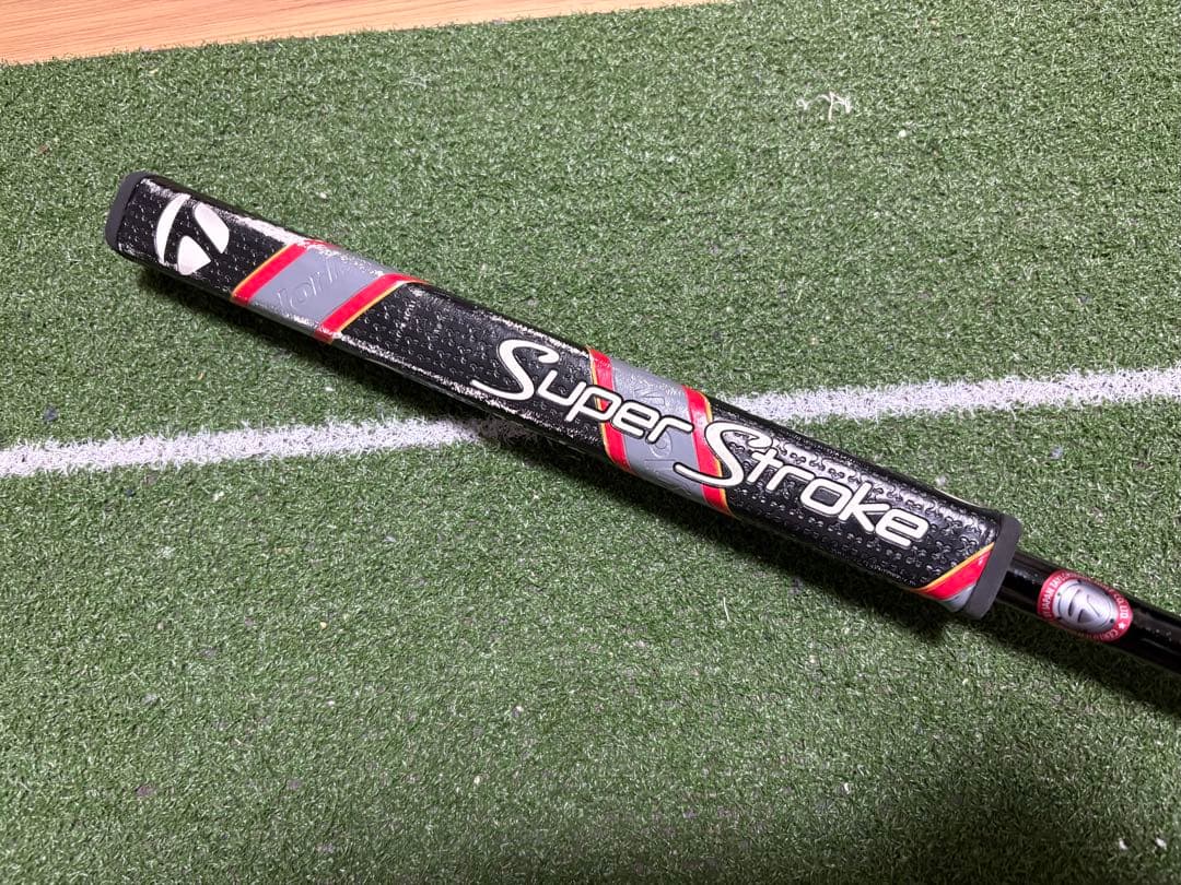 TaylorMade スパイダーＧＴブラックＴＭ１　３３インチ