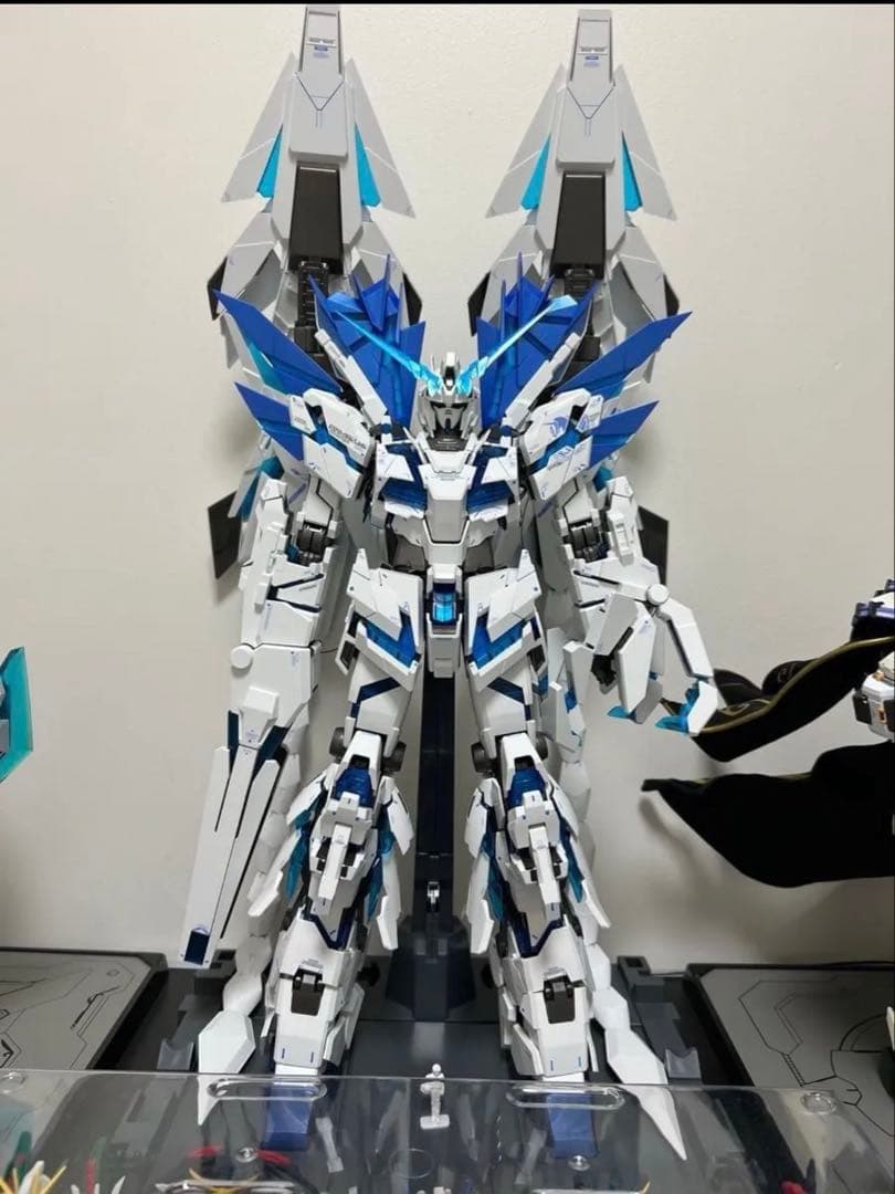 ペルフェクティビリティ KOSMOS LED & RX-0 ユニコーン2体セット