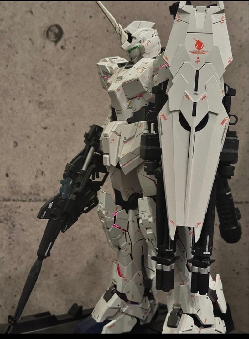 ペルフェクティビリティ KOSMOS LED & RX-0 ユニコーン2体セット