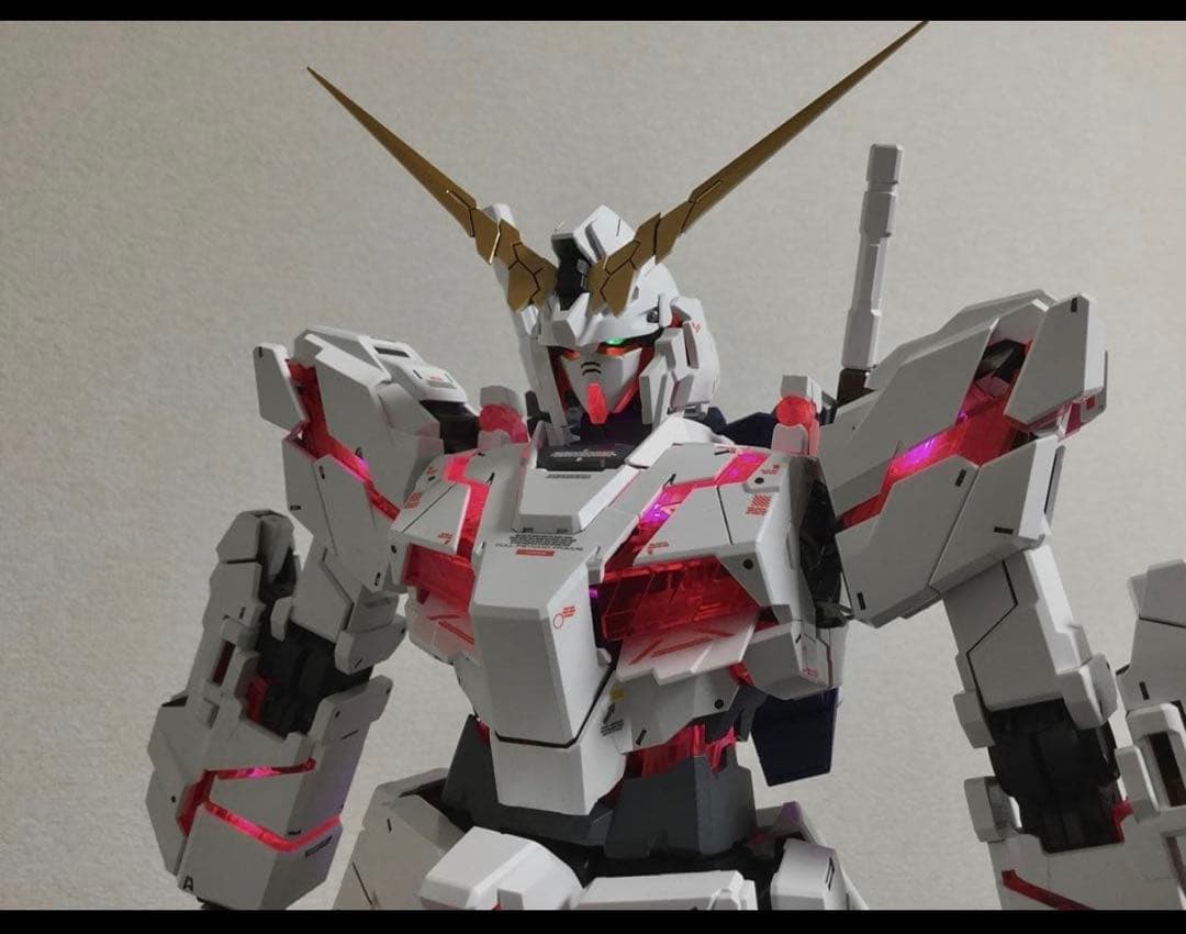 ペルフェクティビリティ KOSMOS LED & RX-0 ユニコーン2体セット
