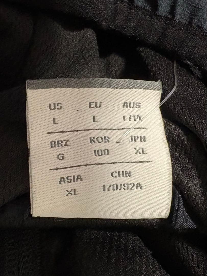 ニューバランス　パーカー　メンズ　ウィンドブレーカー　新品未使用