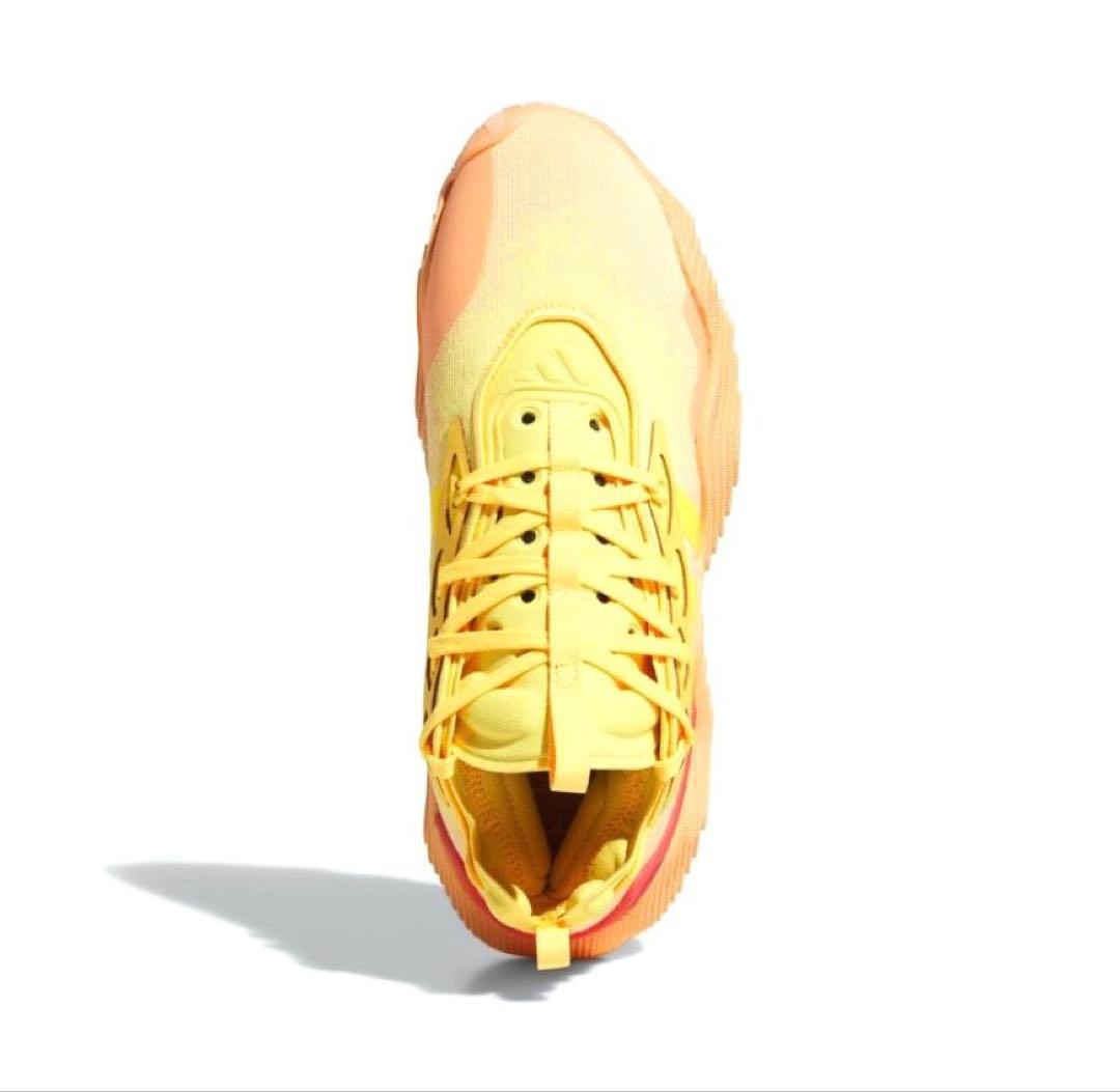 新品アディダスadidas バッシュTrae Young 3 スニーカー27.0