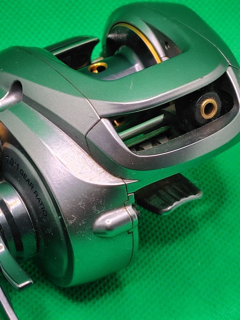 シマノ　SHIMANO　アルデバランMg7　ベイトリール