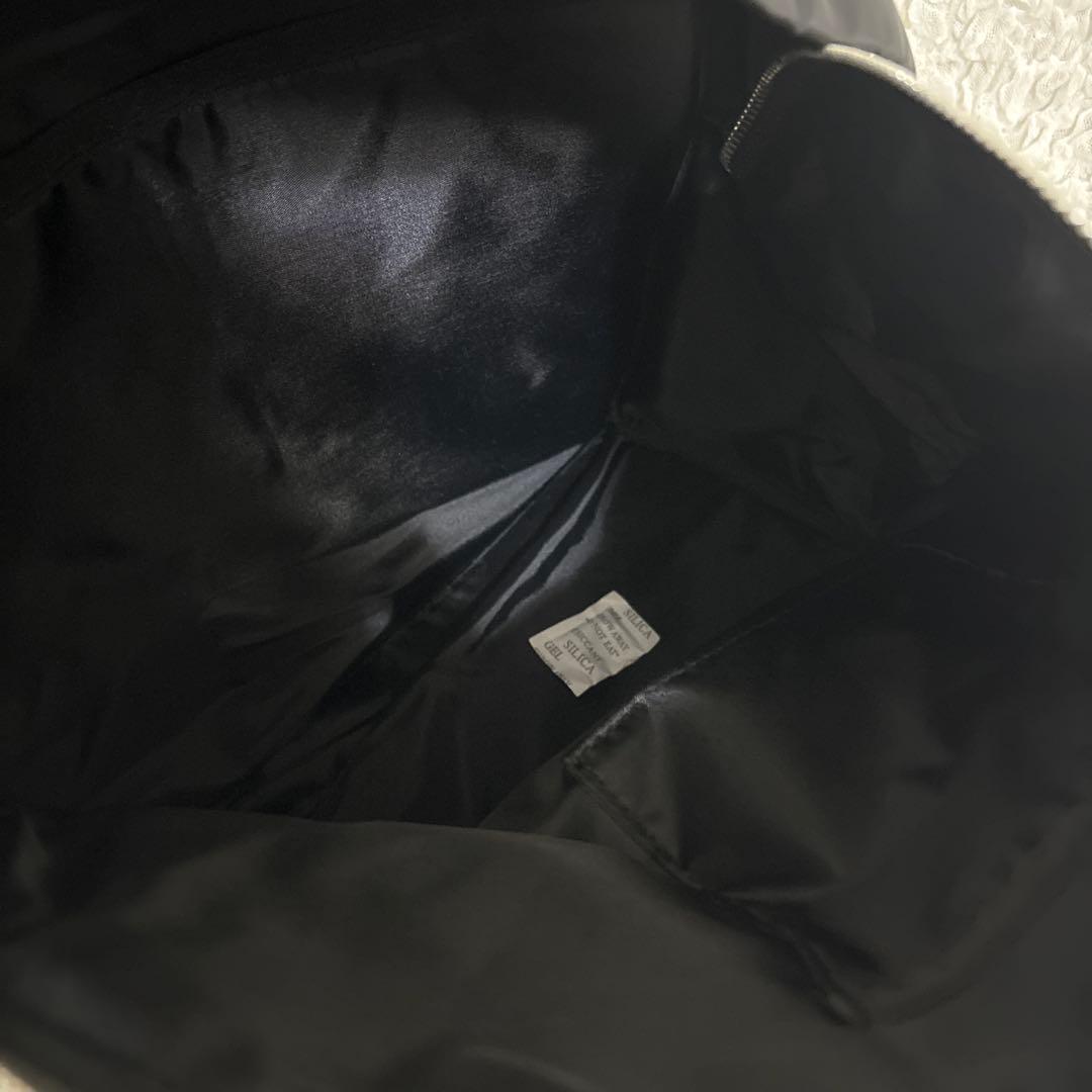 MASTER BUNNY EDITION ブラック　リュックサック　ノベルティ