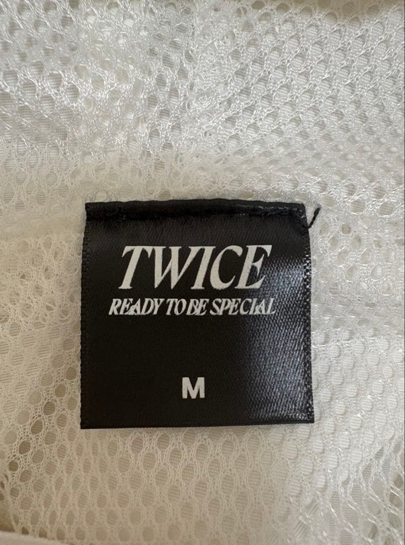 TWICE READY TO BE SPECIAL メッシュパーカーM