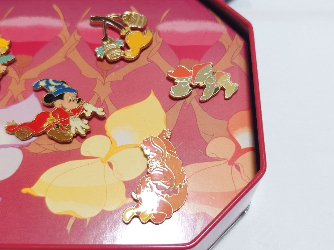 ディズニーストア ファンタジア ピンバッジ