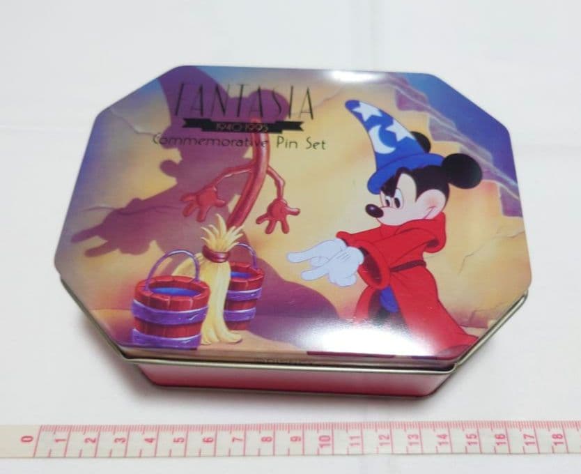 ディズニーストア ファンタジア ピンバッジ