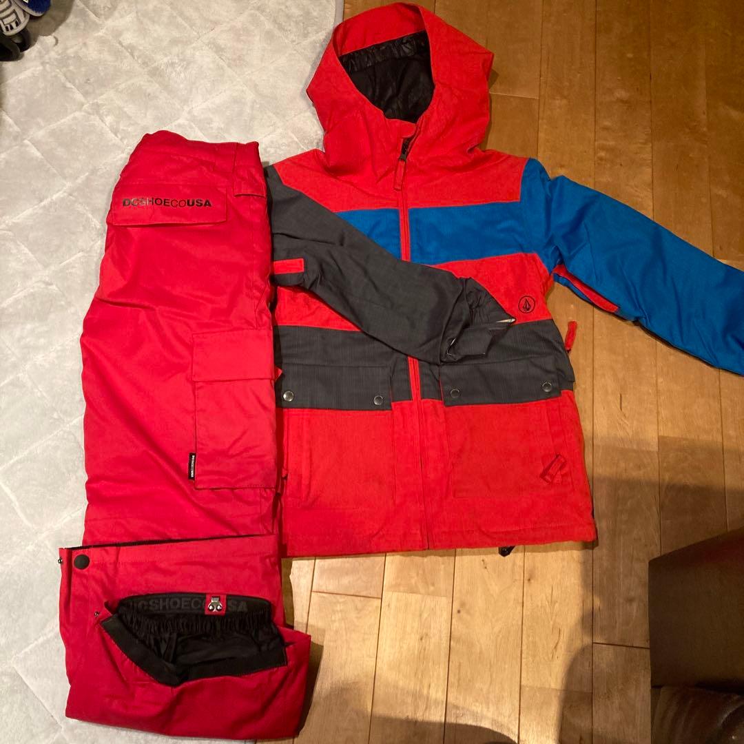 ボルコムand DC SHOES スノーボードウェア 子ども用