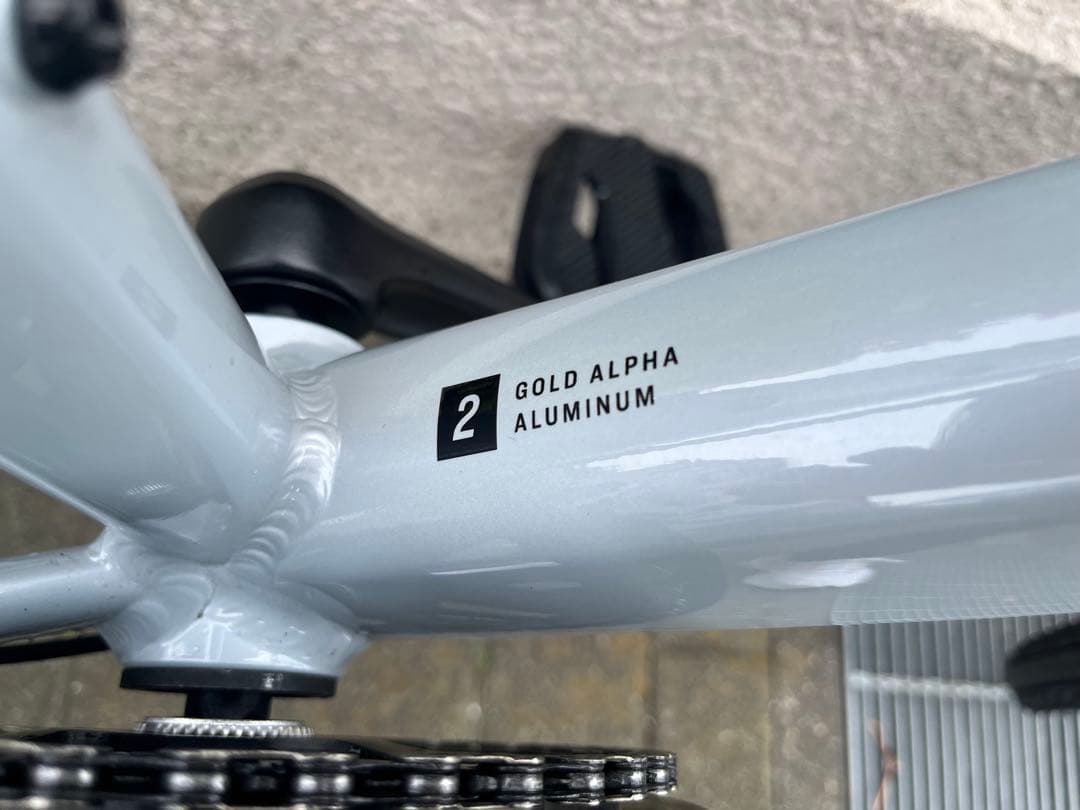 Trek FX2 Gen4 2025年モデル クロスバイク 白色 アルミ