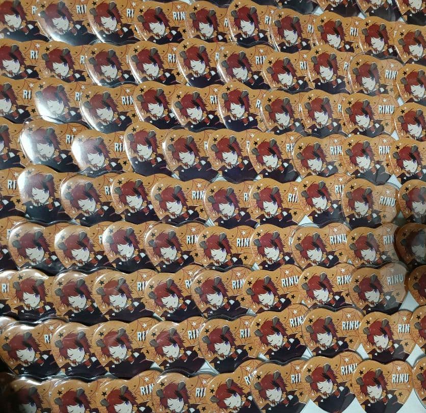 すとぷり　莉犬　ハートの缶バッチ　召しませ　ハロウィン　等身　2022