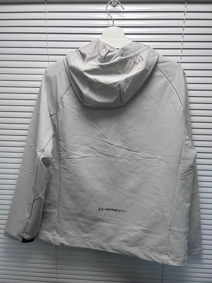 LI-NINGリーニン ジップフーディLサイズ新品