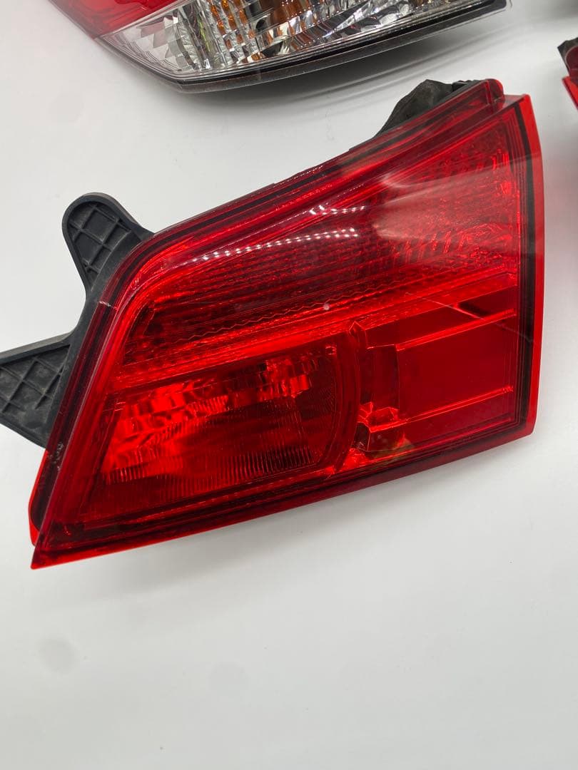 スバル レガシィ BM/BR系 純正テールランプ 4点セット