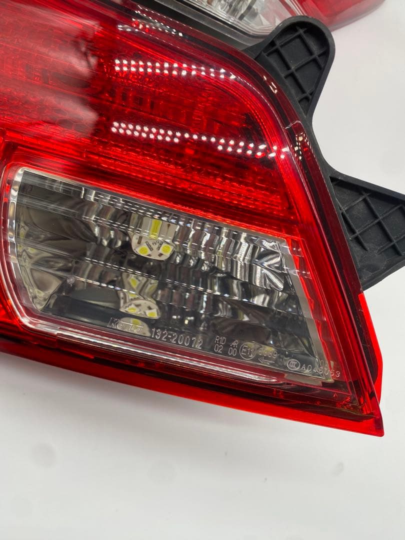 スバル レガシィ BM/BR系 純正テールランプ 4点セット