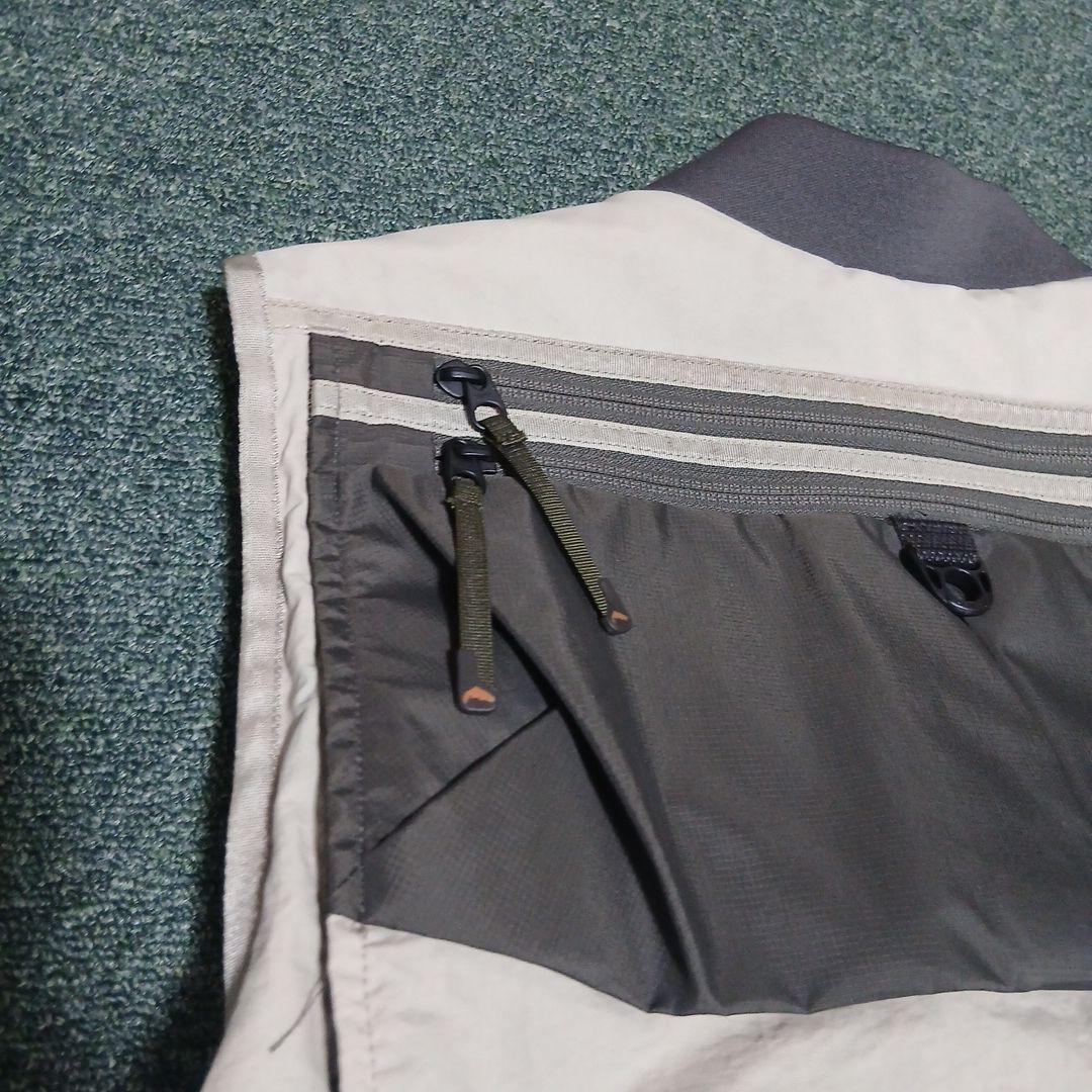 Simms フィッシングベスト M　ポケットチャックのタグが訳あり