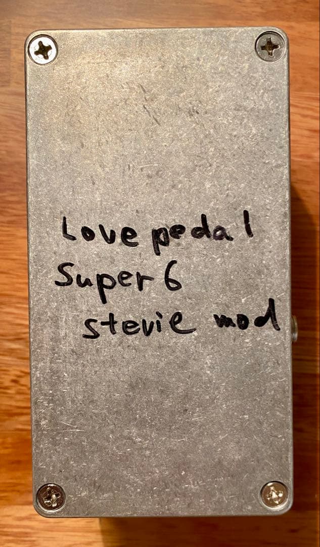 これで良しLovepedal SuperSix StevieMod clone