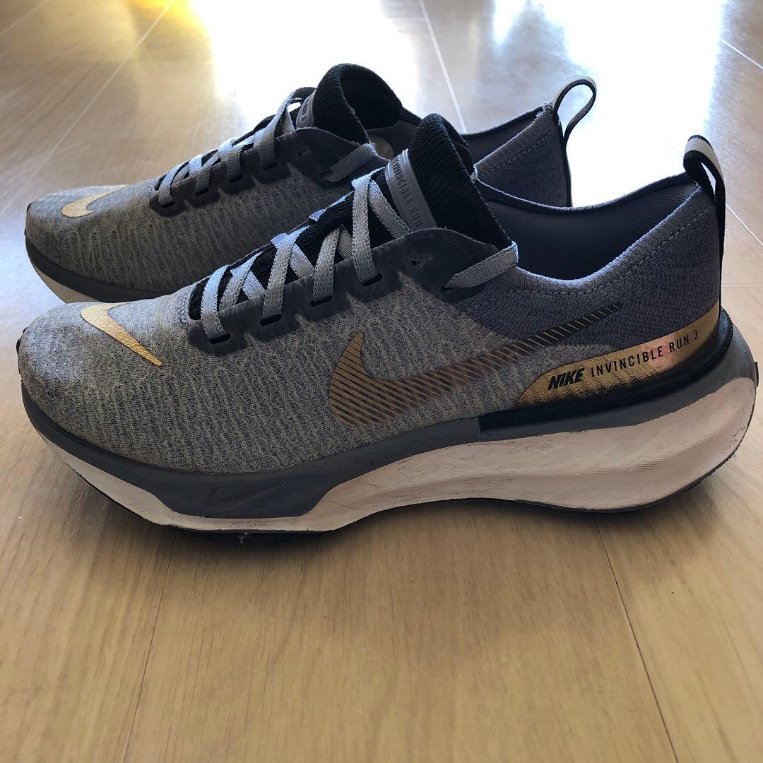 スパイク・シューズ NIKE INVINCIBLE RUN3 24.5cm womens
