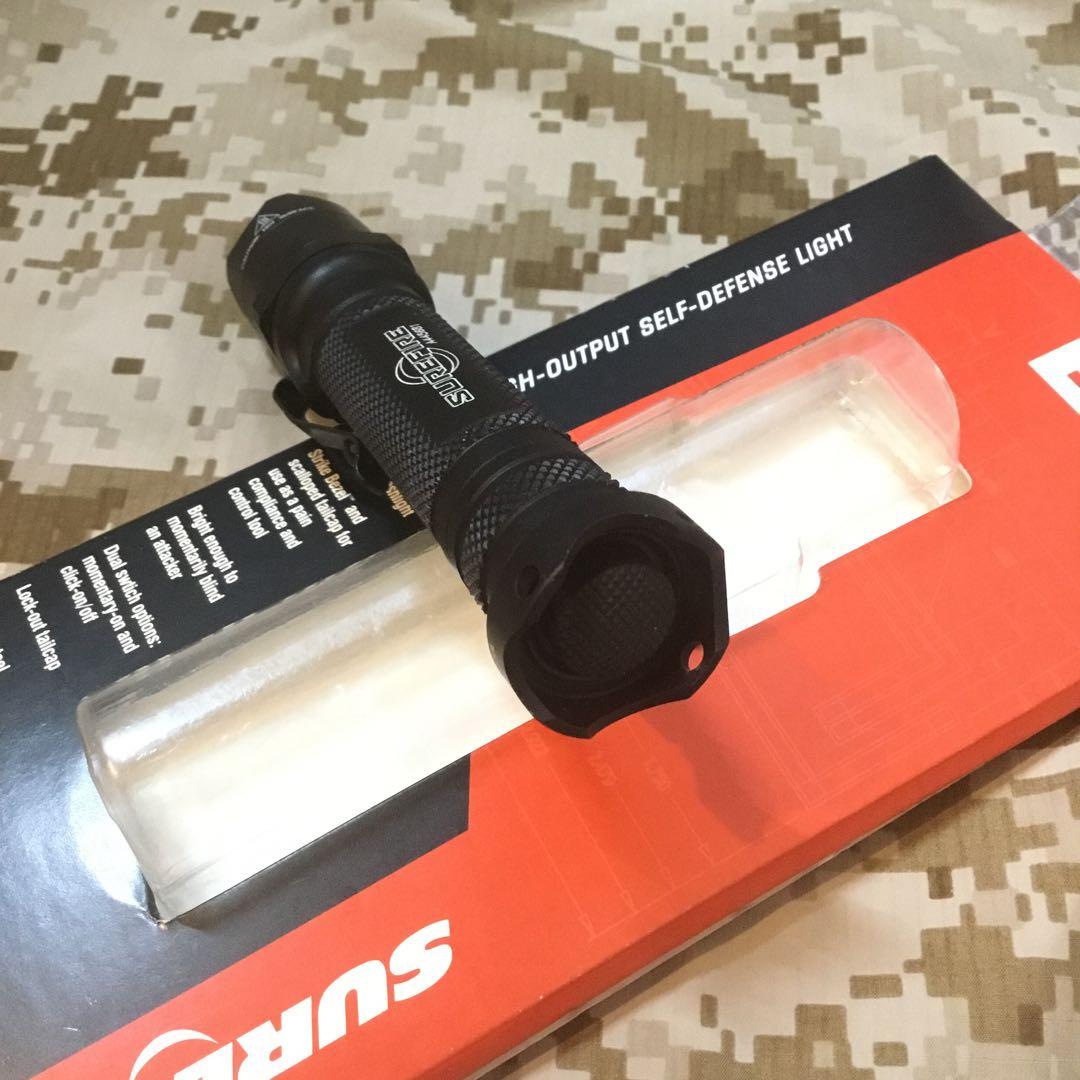 新品　E2D Defender 懐中電灯 60ルーメン