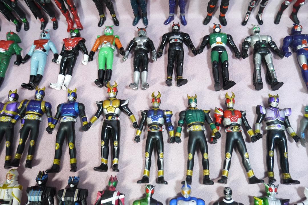 仮面ライダー　ミニソフビ　150体