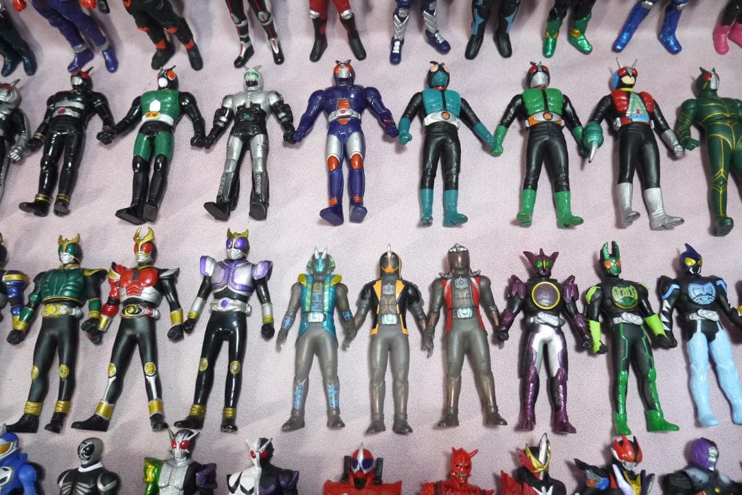 仮面ライダー　ミニソフビ　150体
