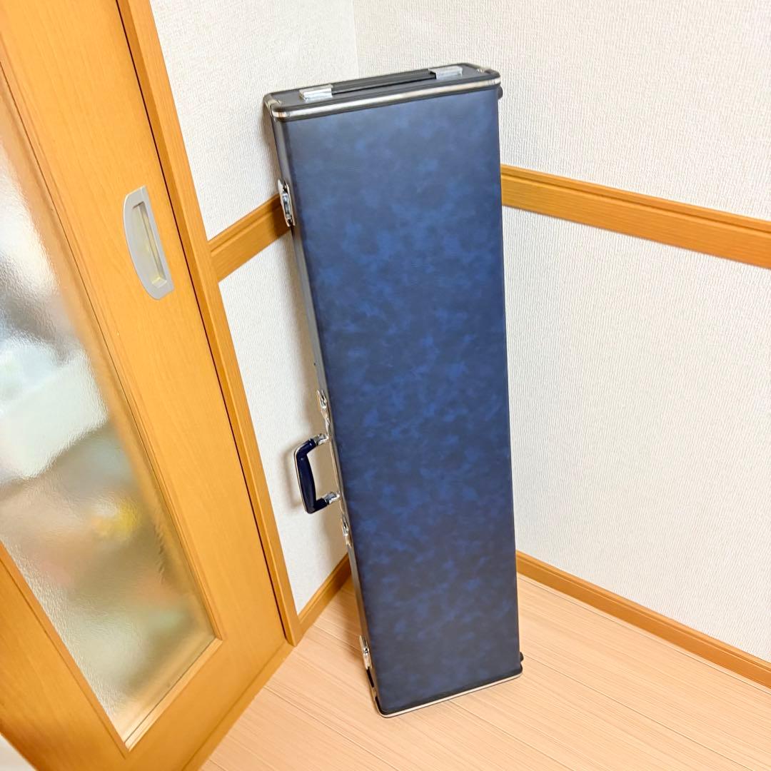 三味線 中棹　紅木　子持ち綾杉 和楽器　ハードケース付き　付属品あり