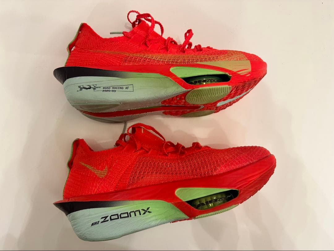 美品　Nike アルファフライ3 25.5cm