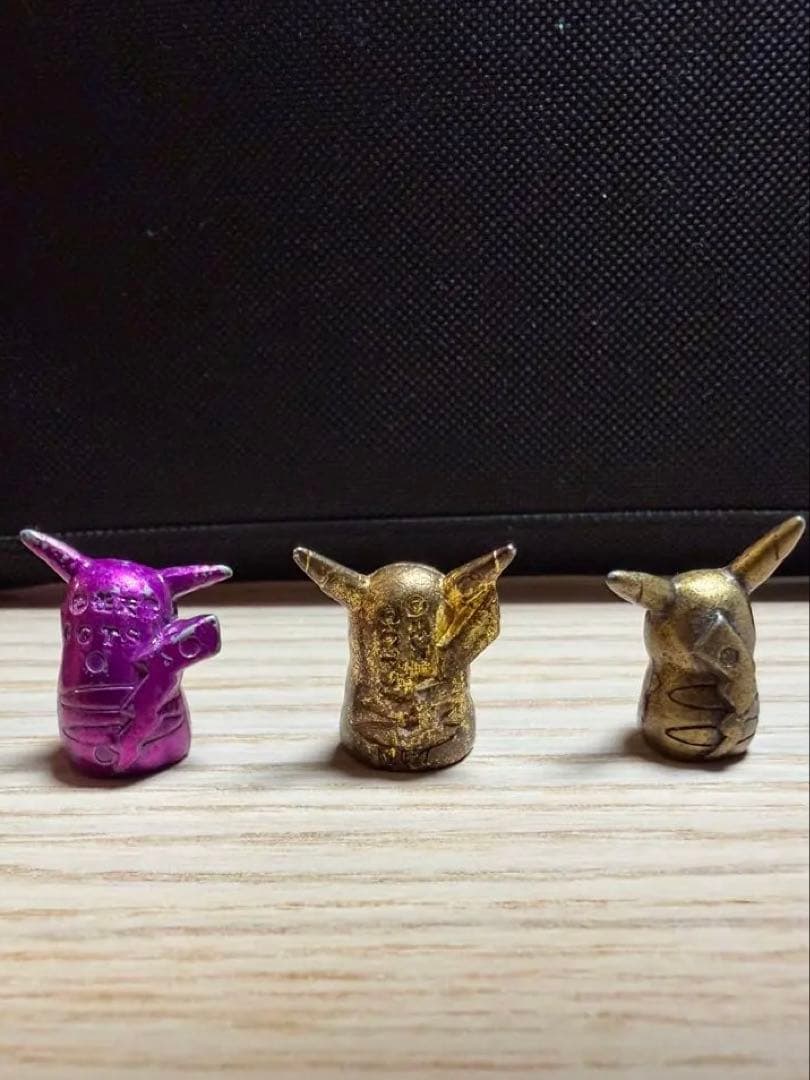 【当時物・希少】ポケモン メタルフィギュア ピカチュウ 3体セット（刻印あり）