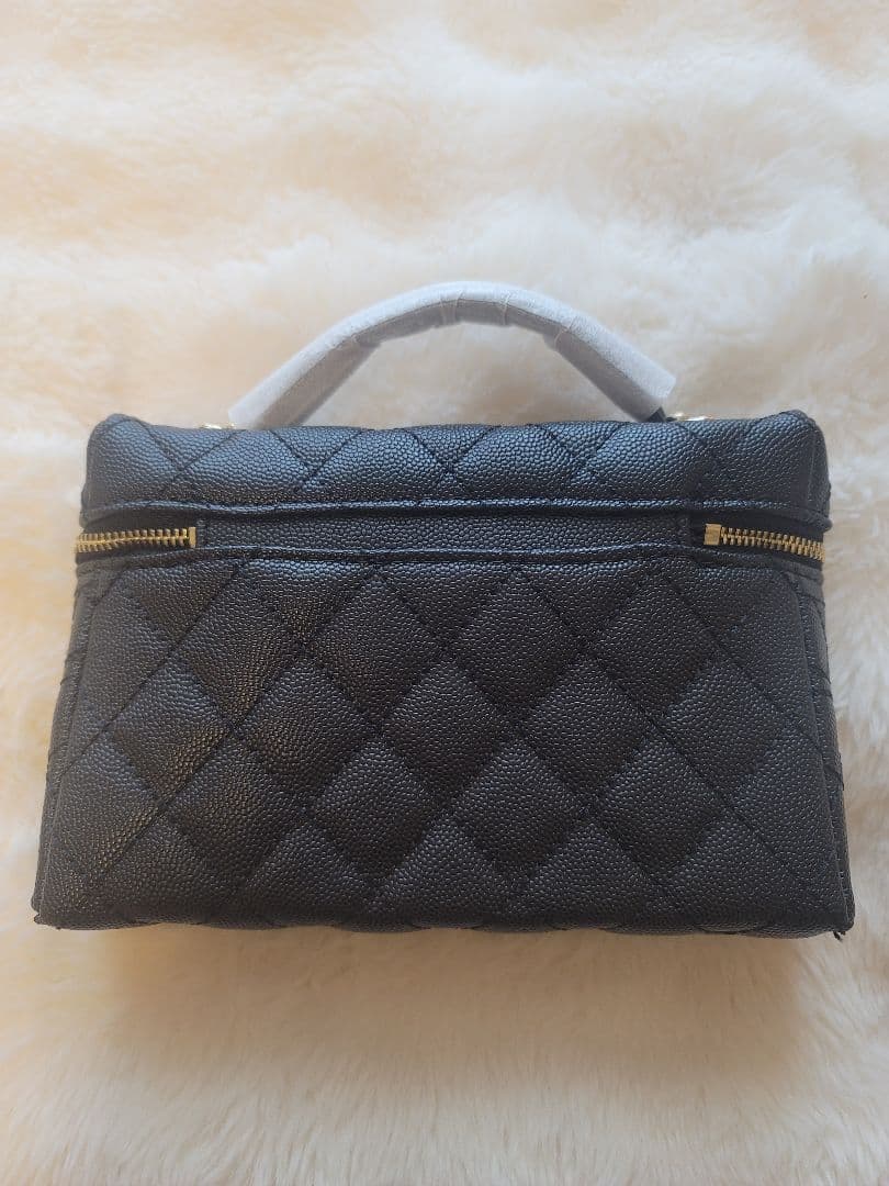 ノベルティ CHANEL ブラック レザー ショルダーバッグ　MAKE UP