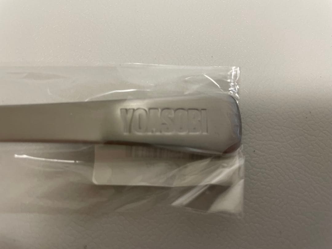 YOASOBIカレー皿とスプーン