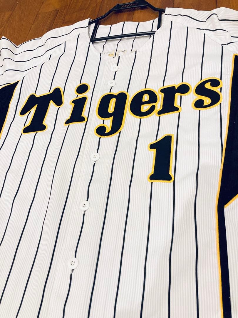 阪神タイガース　鳥谷　鳥谷敬 阪神公式　ユニフォーム フリーサイズ　刺繍公認