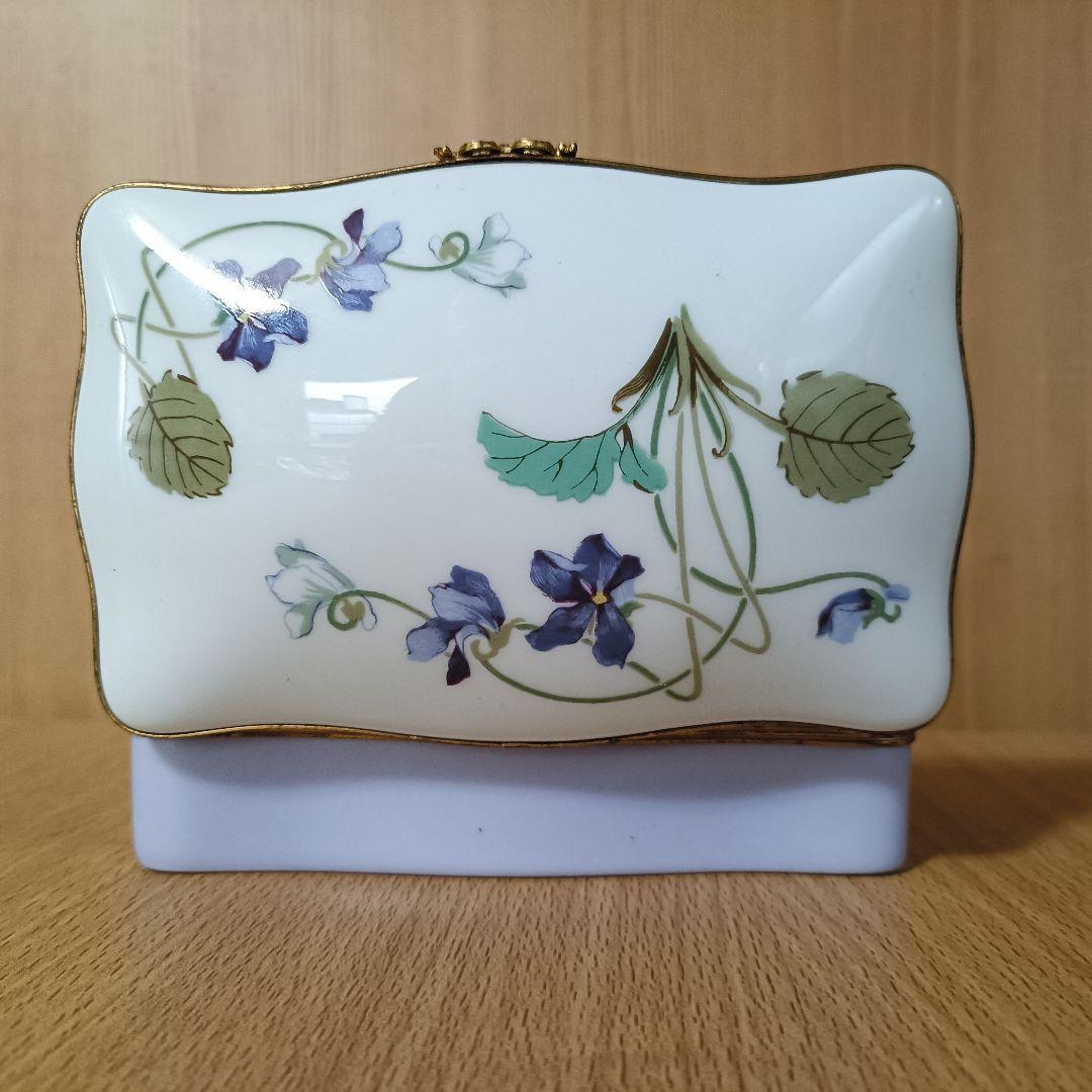 Haviland LIMOGES アンペラトリスユジェニー 気品ある柄の小物入れ