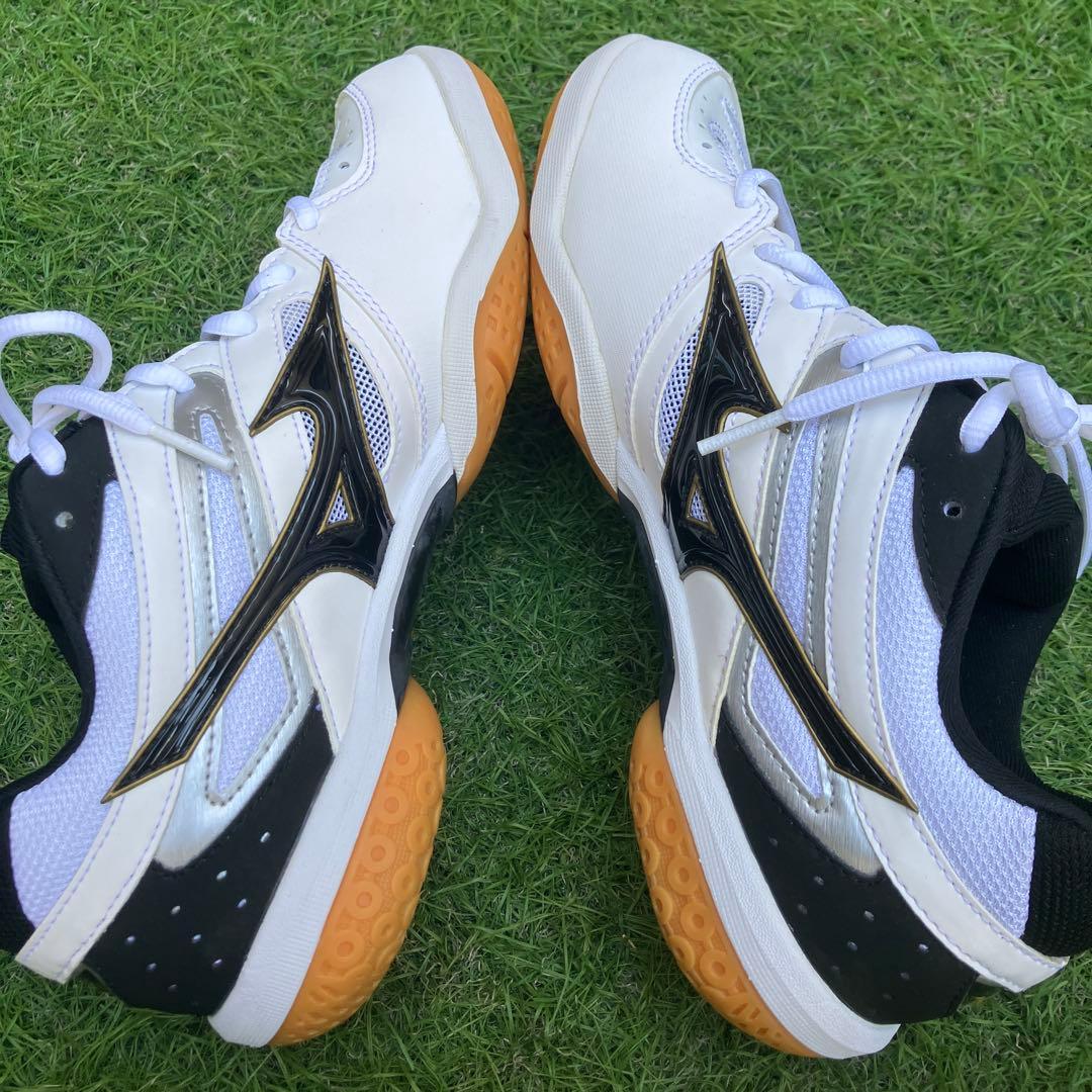 MIZUNO ミズノ　WAVEFANGウエーブファング　バドミントン　26cm