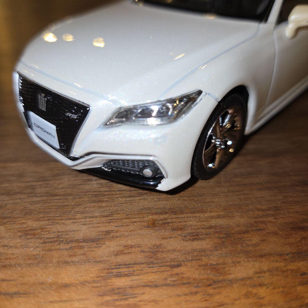 1/30 トヨタ カラーサンプル クラウン RS 220系 ホワイトパール