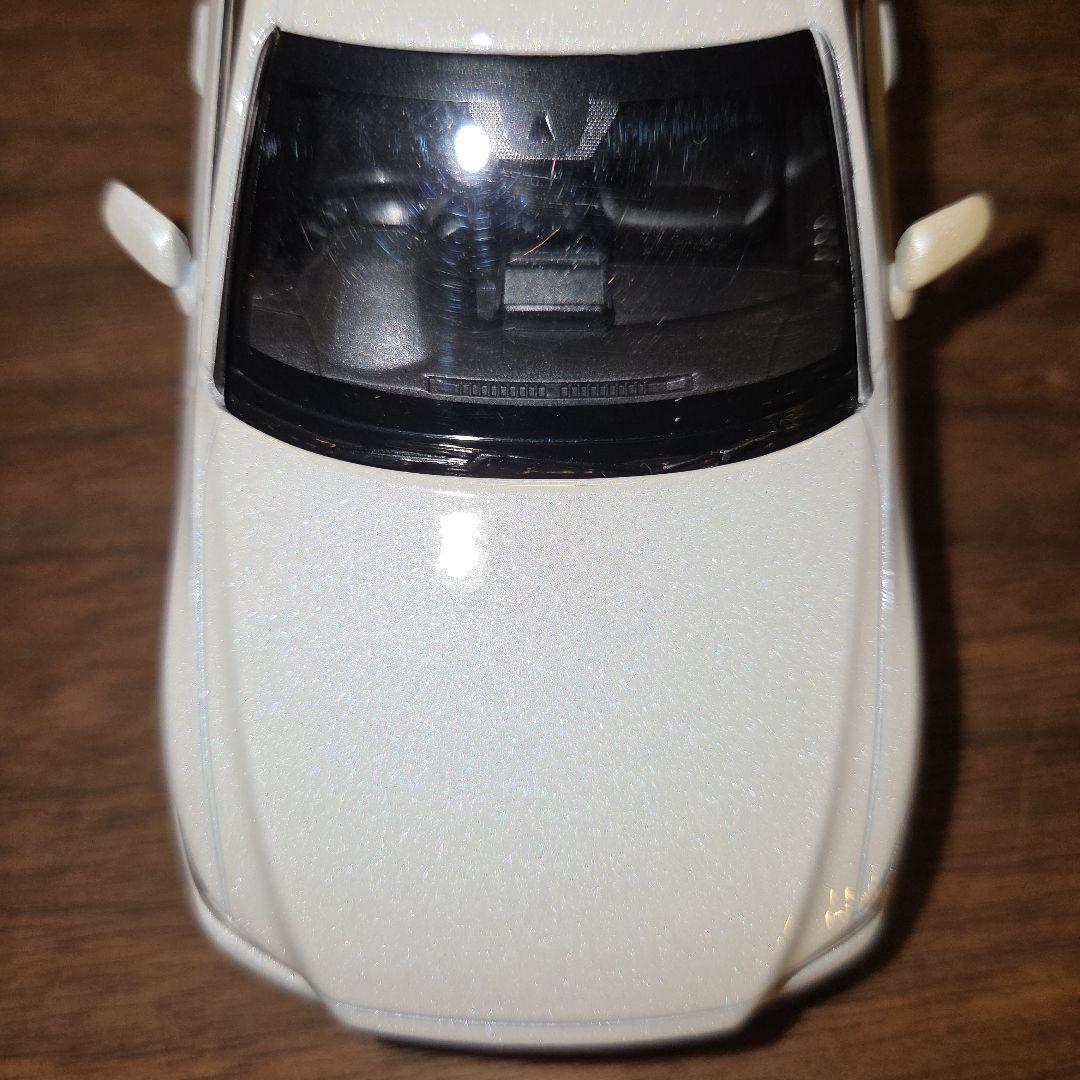 1/30 トヨタ カラーサンプル クラウン RS 220系 ホワイトパール