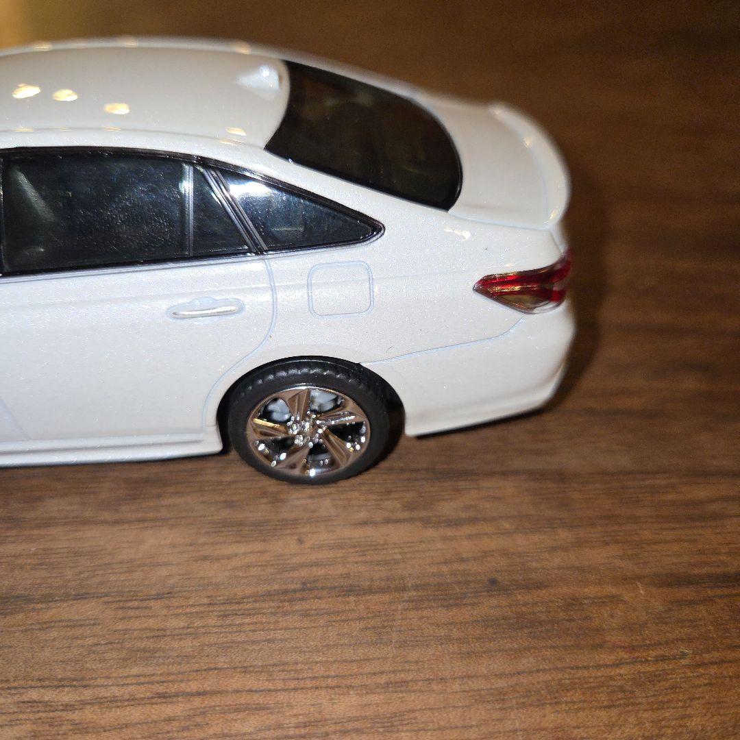 1/30 トヨタ カラーサンプル クラウン RS 220系 ホワイトパール