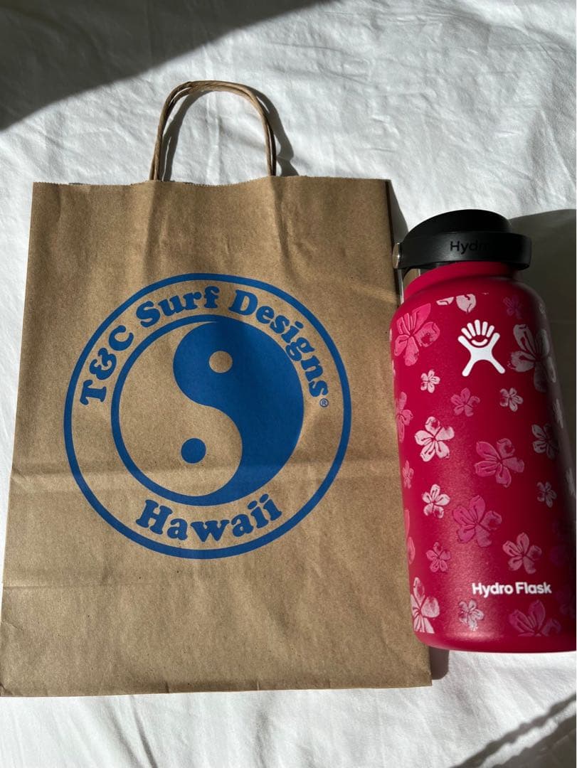 ハワイ限定: ハイドロフラスクT&C Surf コラボボトル (32oz)