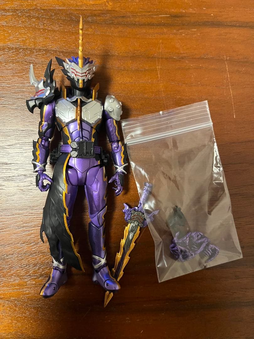 仮面ライダーカリバー　フィギュアーツ