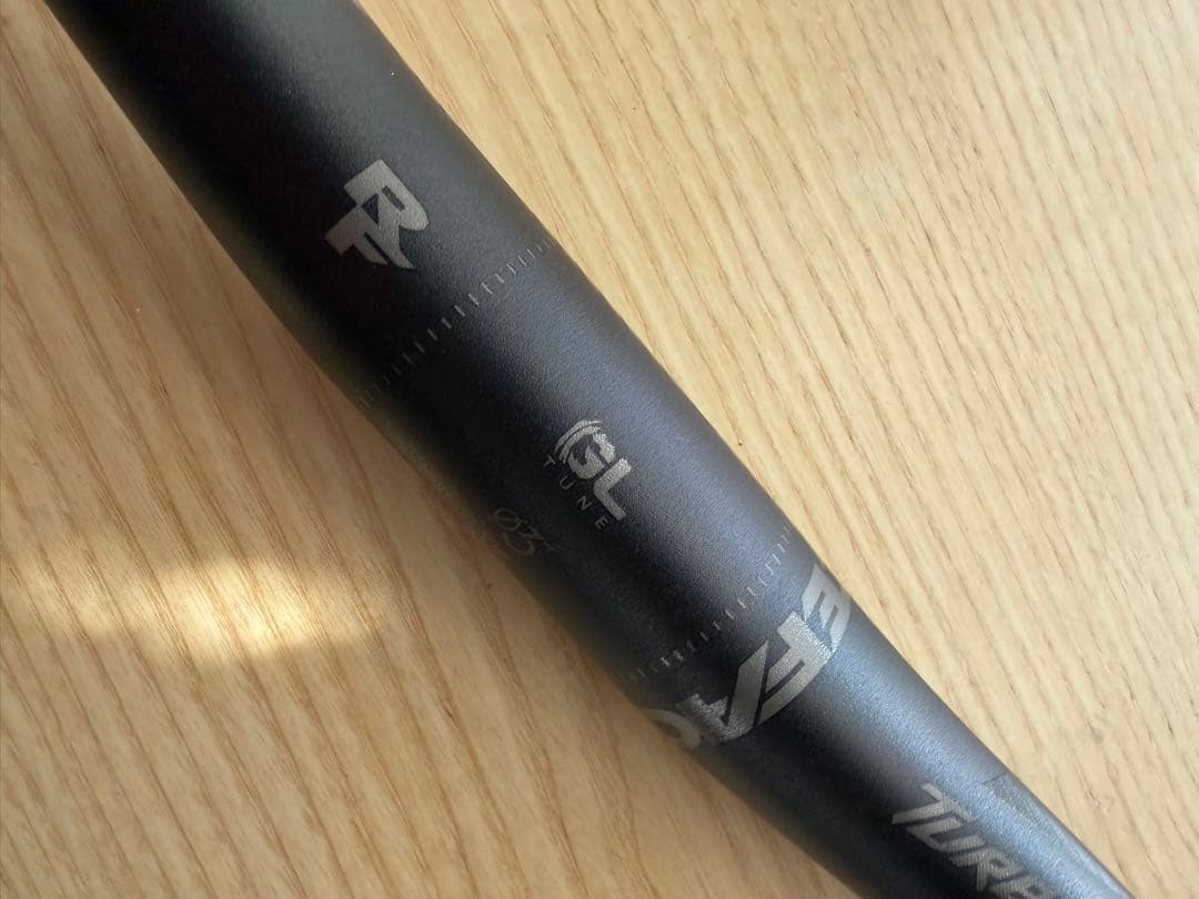 RACE FACE ハンドルバー　turbine 780mm