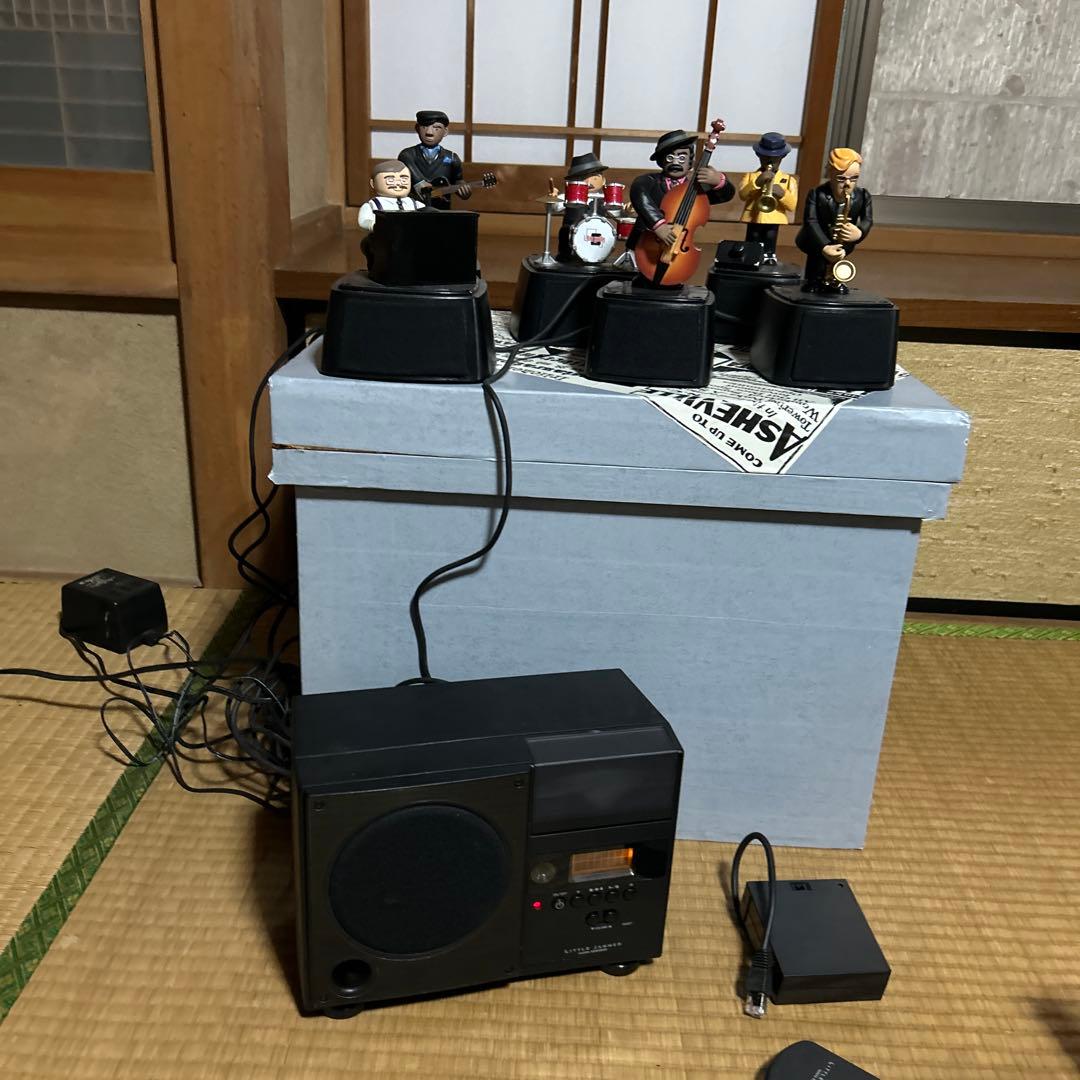 フィギュア5体とスピーカーセット