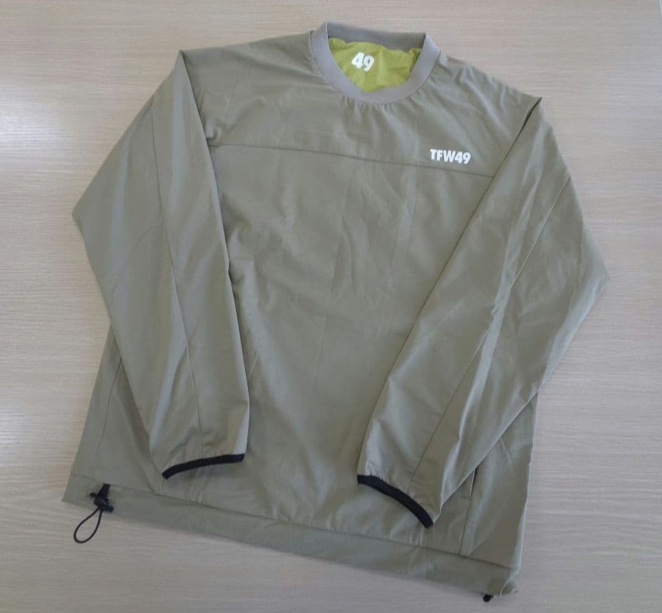 59. 茶美さん専用 TFW49 REVERSIBLE PULLOVER