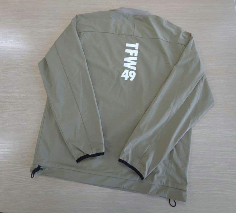 59. 茶美さん専用 TFW49 REVERSIBLE PULLOVER